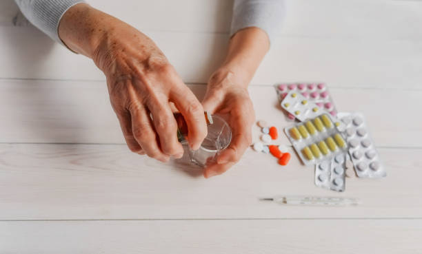 治疗帕金森病的药物有哪几种：从“金标准”左旋多巴到多类靶向药物”